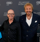 STECKERLFISCHFIASKO - Umjubelte Premiere in München