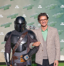 THE MANDALORIAN AND GROGU - Galaktische Fan Celebration und spektakulärer „May the 4th“ Stunt in Berlin